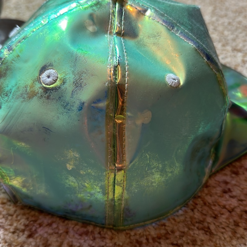 Unif Holographic Transparent Snapback One Size - image 3